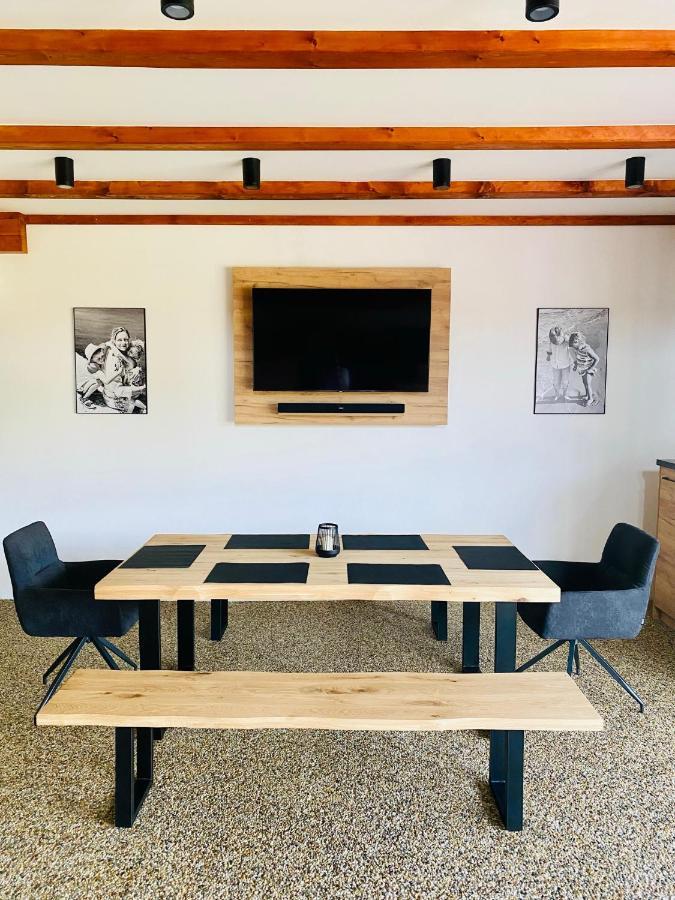 Apartman Dvorce Stráž nad Nežárkou Dış mekan fotoğraf